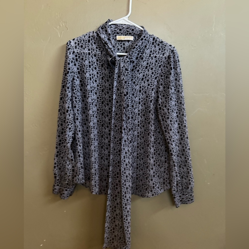 Michael Kors Signature top
